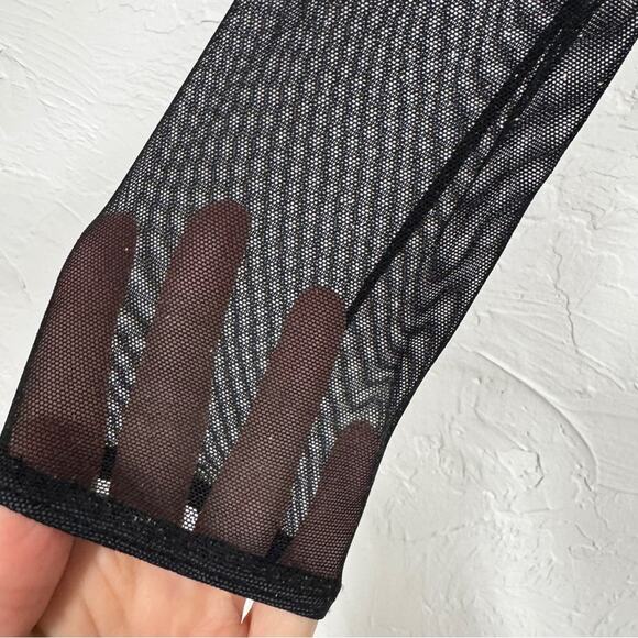 Weissman Costumes Adult Small Sequined Black Velvet Shorts Leotard Sheer Sleeve - Picture 8 of 10